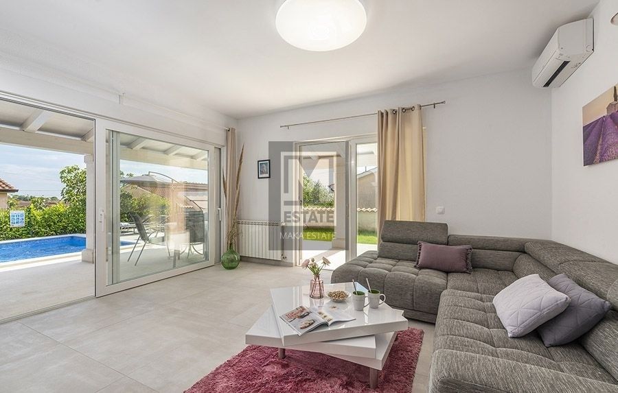 Parenzo, dintorni, fantastica casa a un piano con piscina!