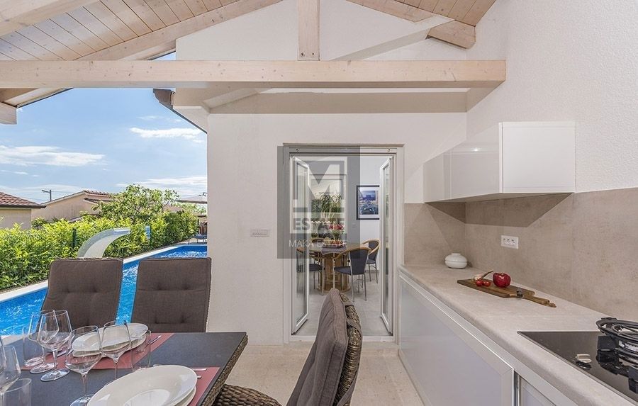 Parenzo, dintorni, fantastica casa a un piano con piscina!