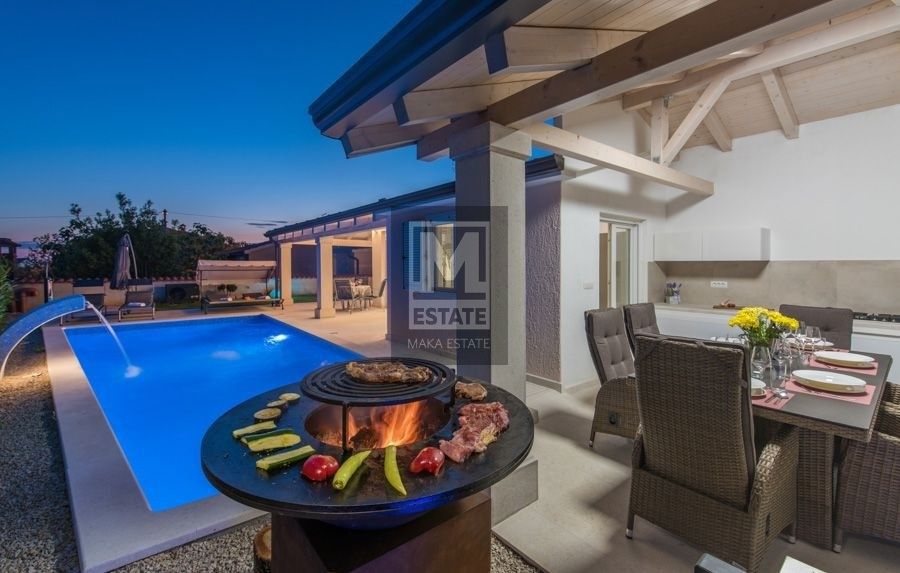 Parenzo, dintorni, fantastica casa a un piano con piscina!