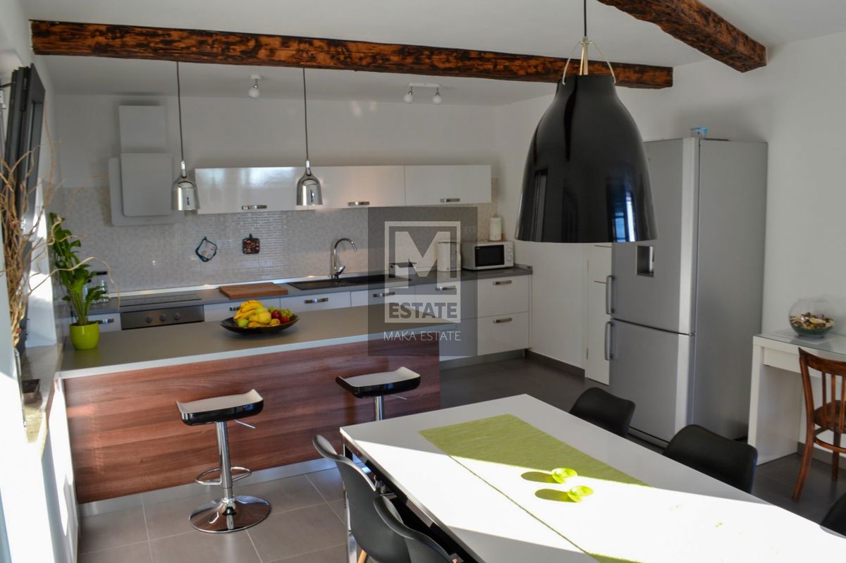 Parenzo, dintorni, villa indipendente con piscina!