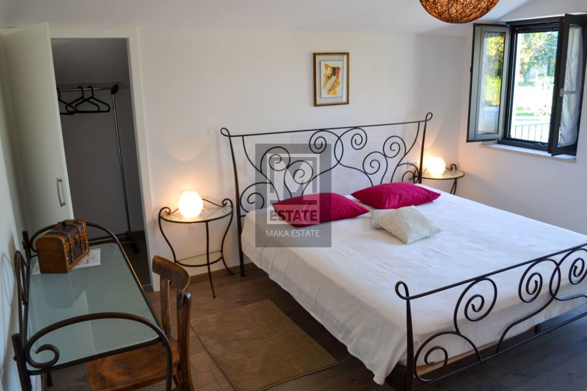 Parenzo, dintorni, villa indipendente con piscina!