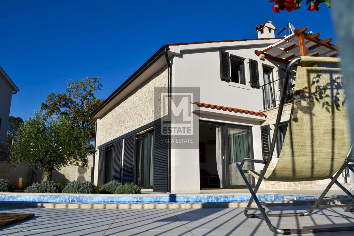 Parenzo, dintorni, villa indipendente con piscina!