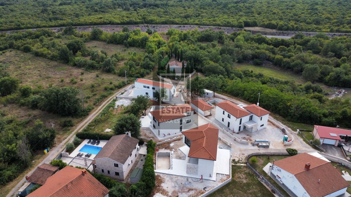 Parenzo, dintorni, Casa moderna con piscina e sauna