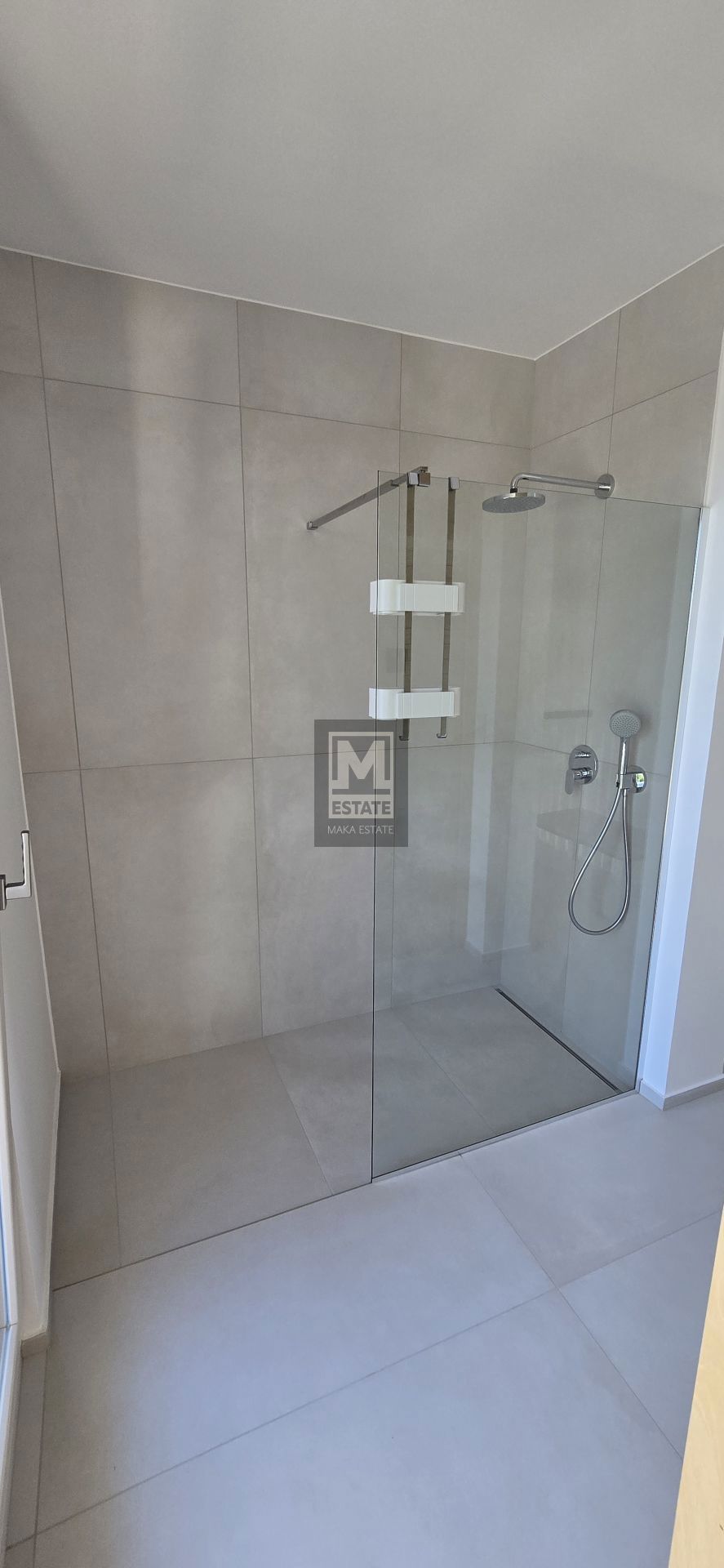 Parenzo, dintorni, Casa moderna con piscina e sauna