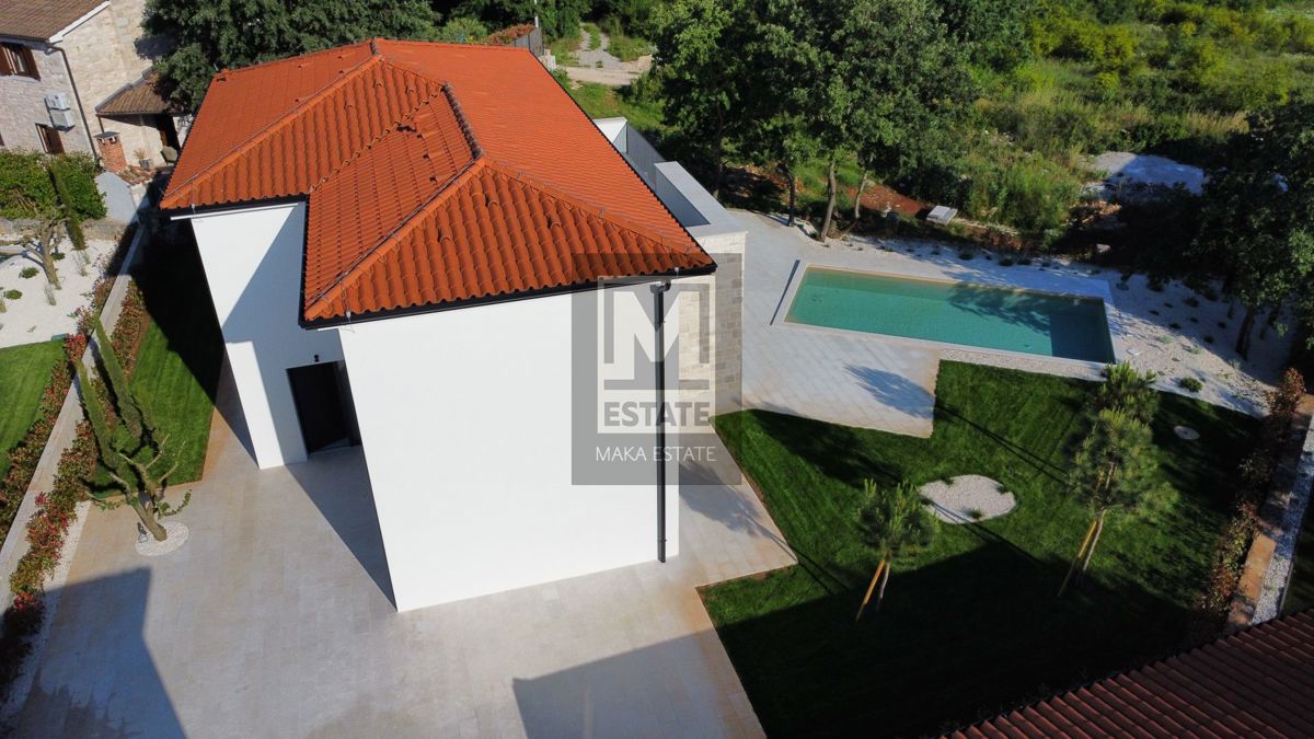 Parenzo, dintorni, Casa moderna con piscina e sauna