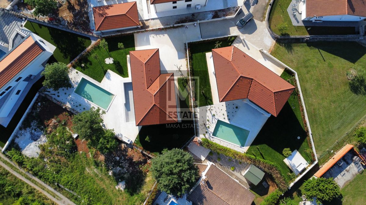 Parenzo, dintorni, Casa moderna con piscina e sauna
