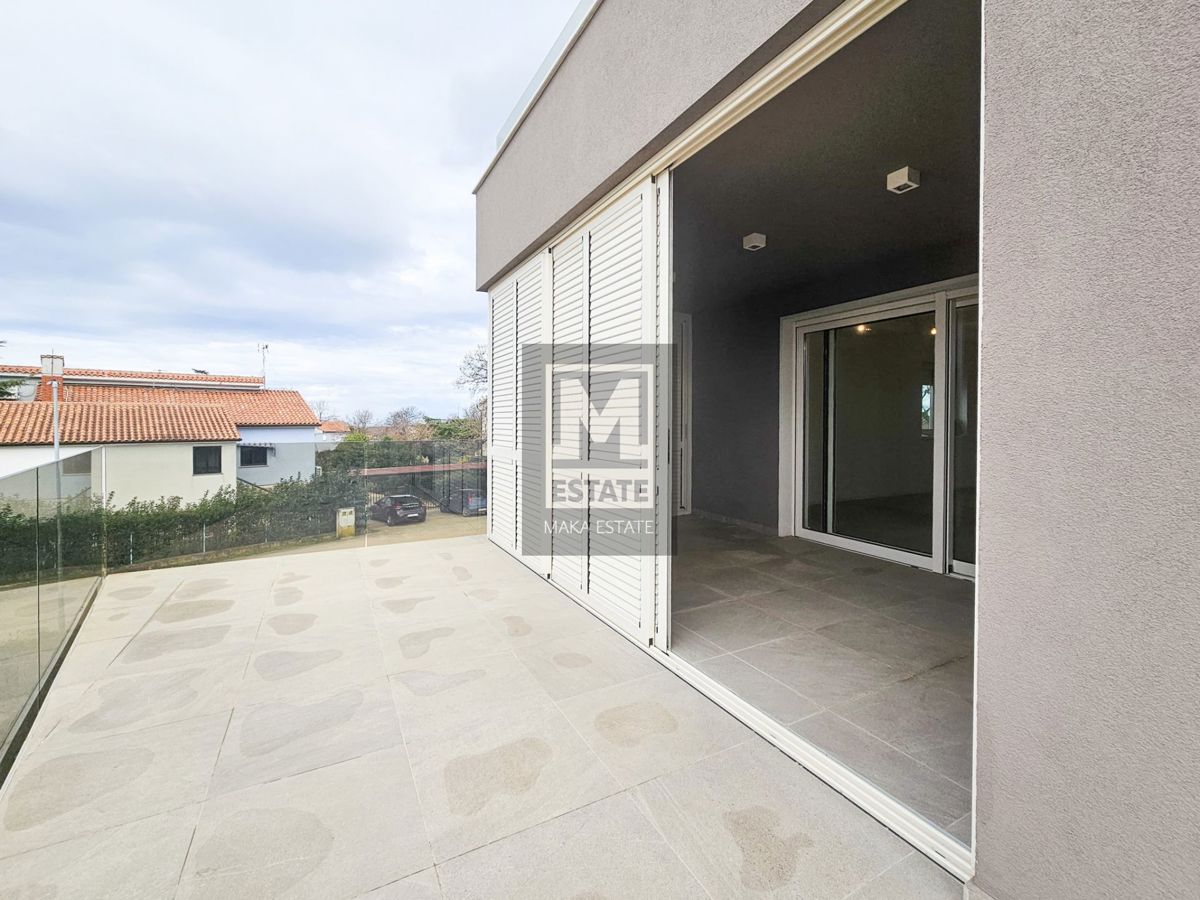 Parenzo, attico con terrazza sul tetto e vista panoramica sul mare!