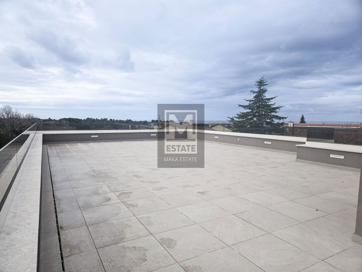 Parenzo, attico con terrazza sul tetto e vista panoramica sul mare!