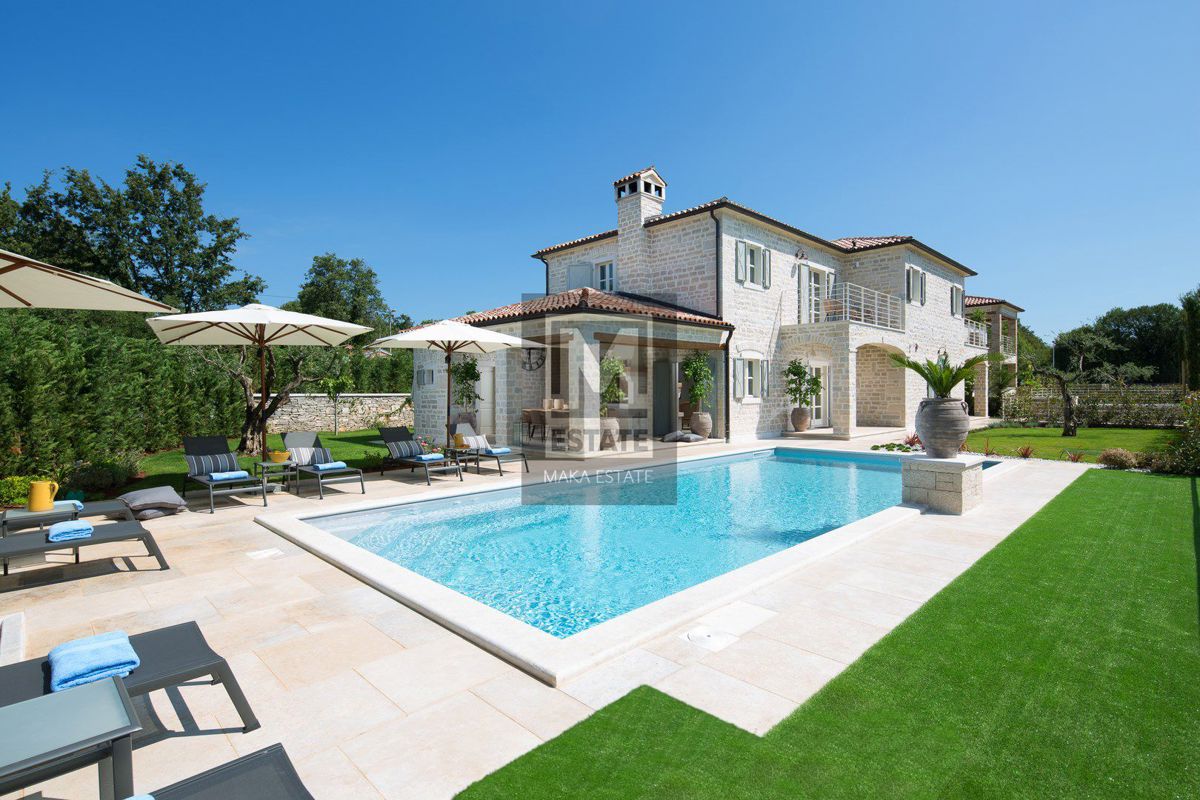Parenzo, dintorni, lussuosa villa in pietra nel cuore dell'Istria