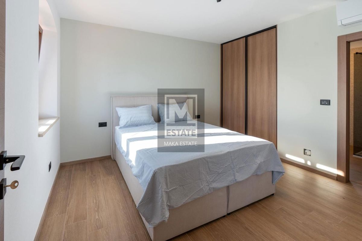 Parenzo, dintorni, Casa in pietra ristrutturata con piscina!