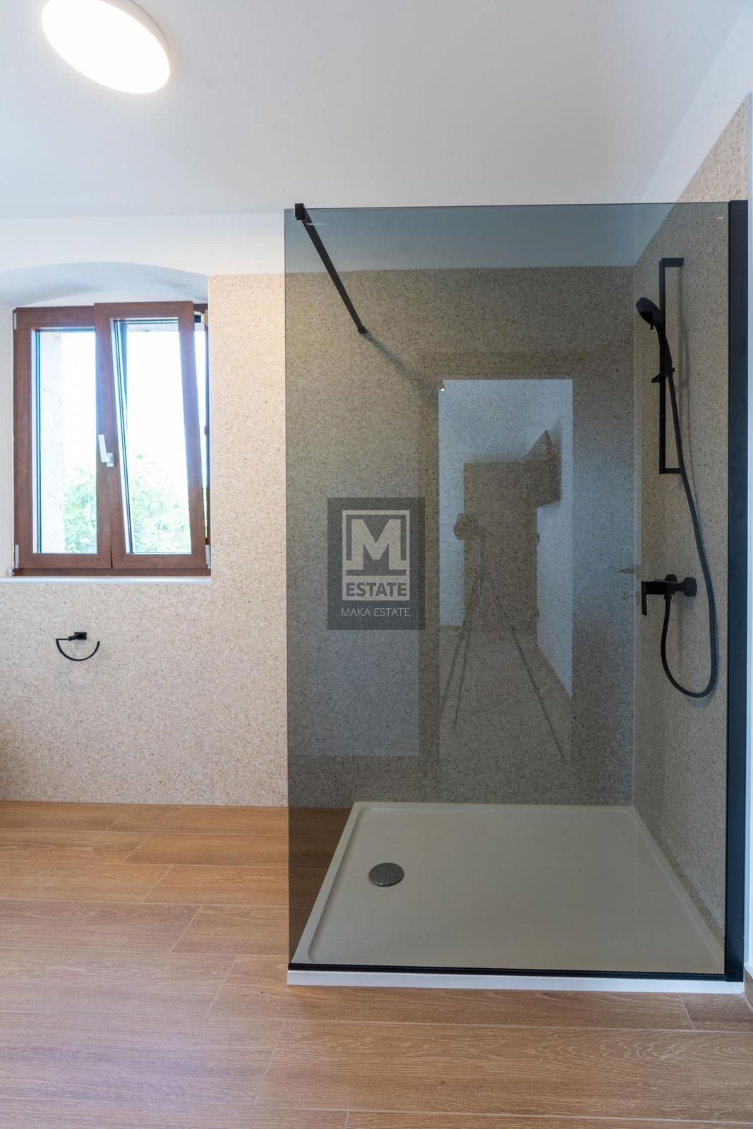 Parenzo, dintorni, Casa in pietra ristrutturata con piscina!