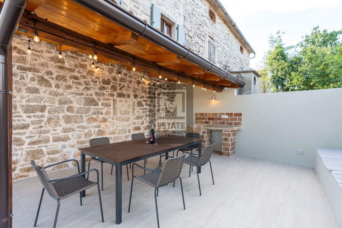 Parenzo, dintorni, Casa in pietra ristrutturata con piscina!