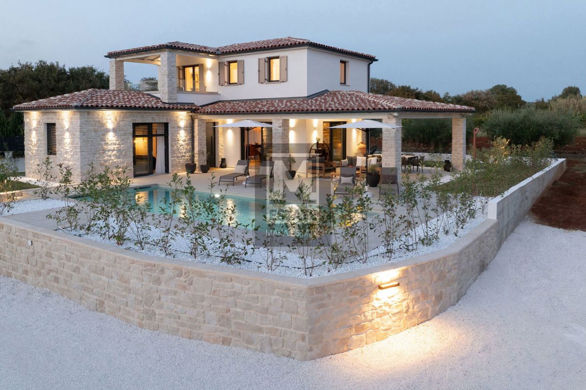 Parenzo, dintorni, Bellissima villa con piscina!!