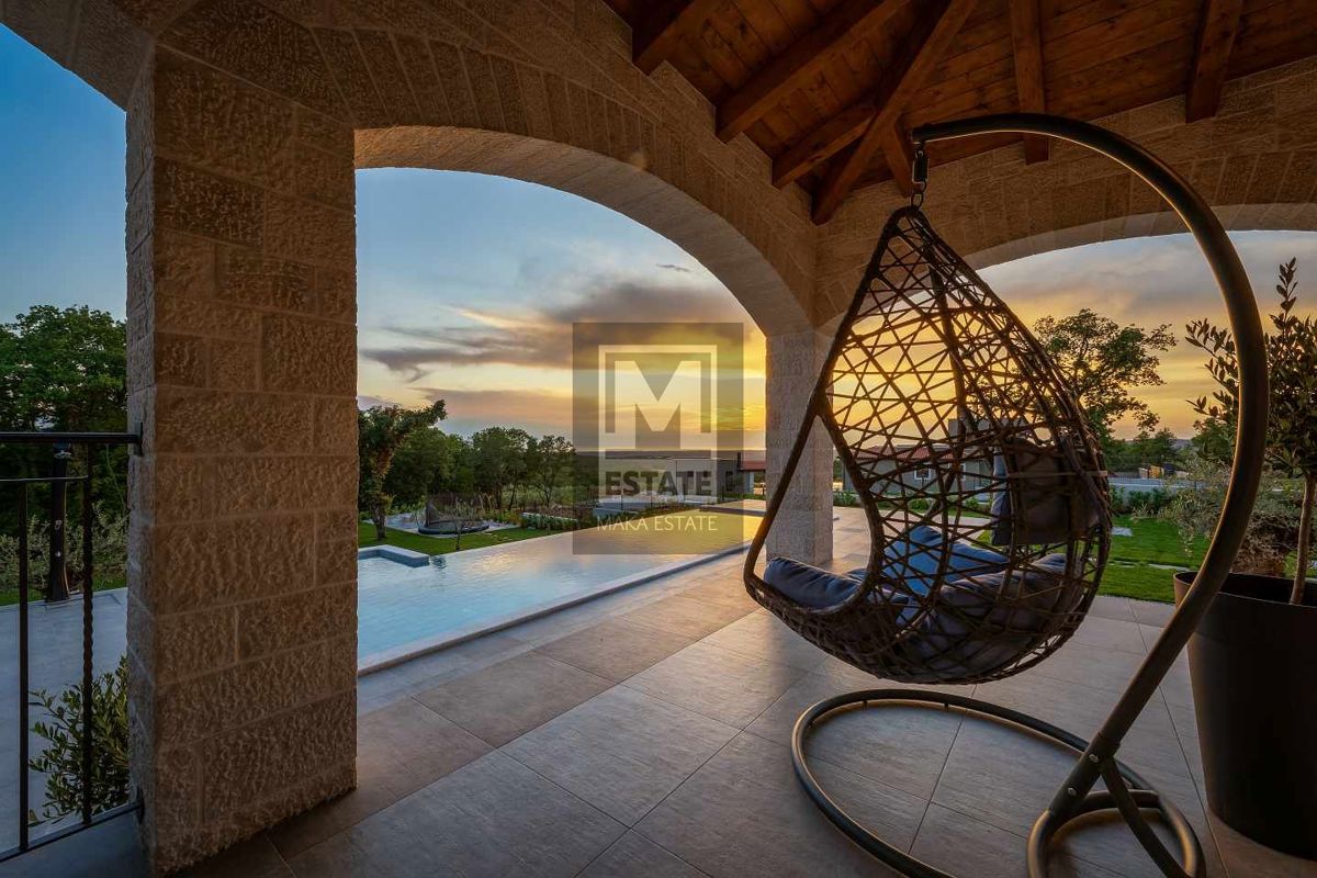 Parenzo, dintorni, Villa di lusso con vista panoramica sul mare