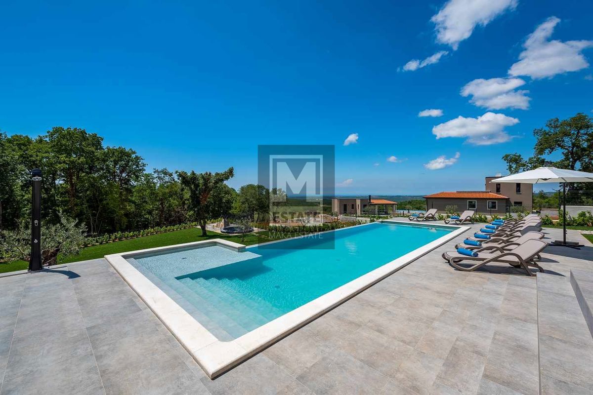 Parenzo, dintorni, Villa di lusso con vista panoramica sul mare