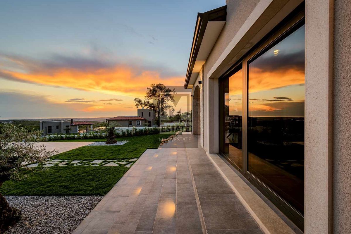 Parenzo, dintorni, Villa di lusso con vista panoramica sul mare