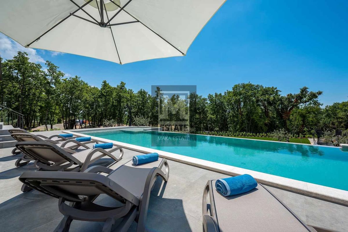 Parenzo, dintorni, Villa di lusso con vista panoramica sul mare