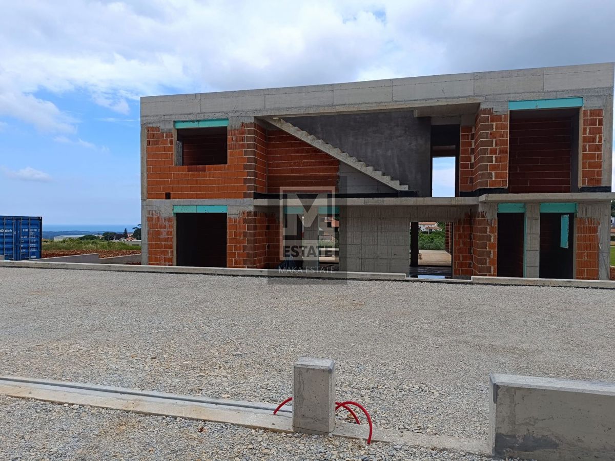 Parenzo, dintorni, Villa moderna con vista mare in costruzione