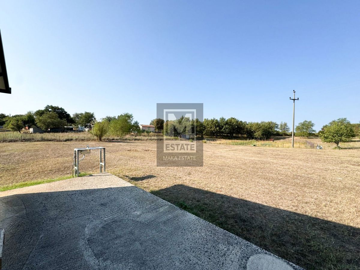 Parenzo, dintorni, casa mobile su ampio terreno agricolo