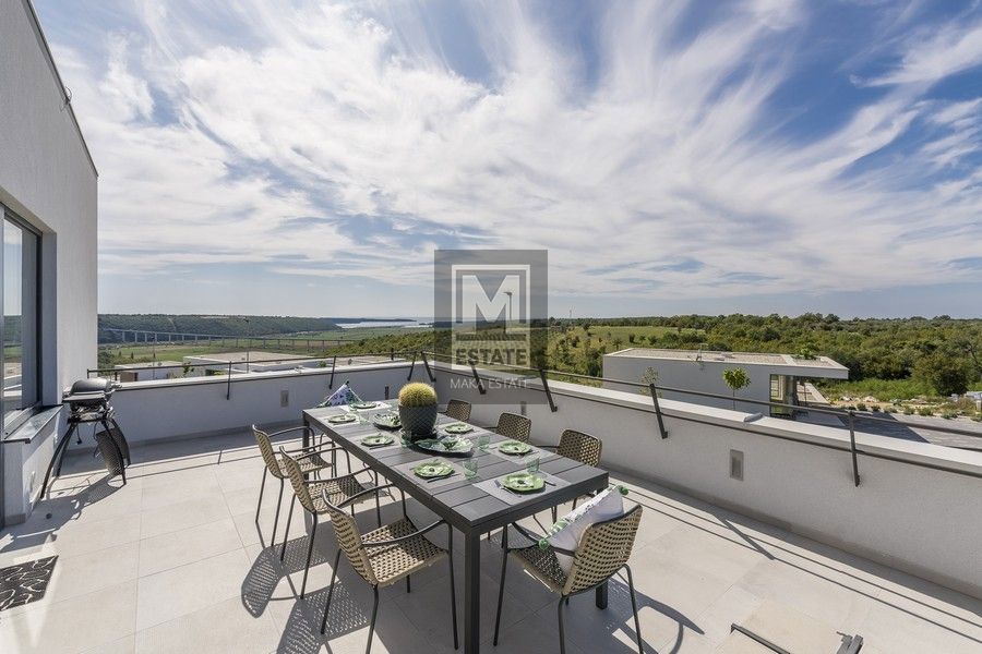 villa di lusso con vista panoramica sul mare
