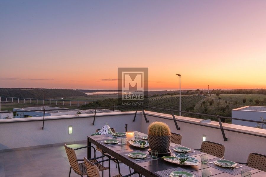 villa di lusso con vista panoramica sul mare