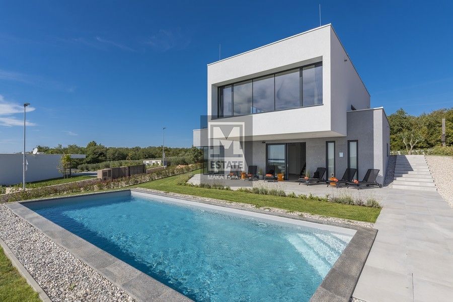 villa di lusso con vista panoramica sul mare