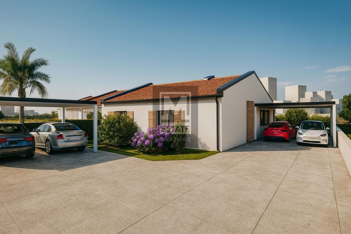 Parenzo, dintorni, ottima casa a un piano con piscina!