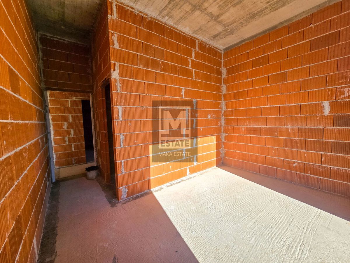 Parenzo, dintorni, villa moderna con piscina in costruzione!