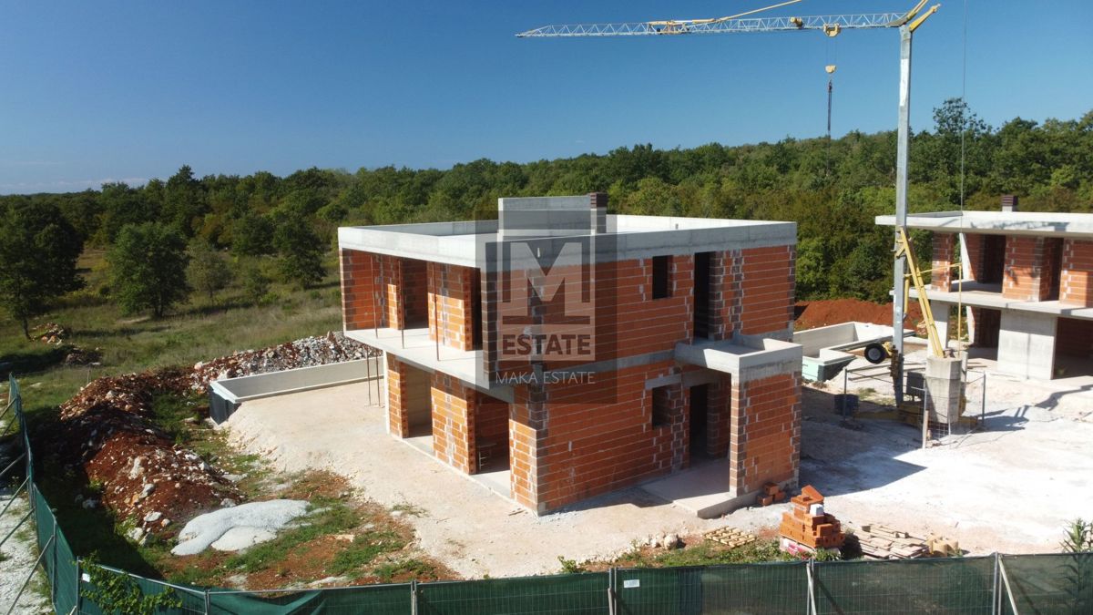 Parenzo, dintorni, villa moderna con piscina in costruzione!