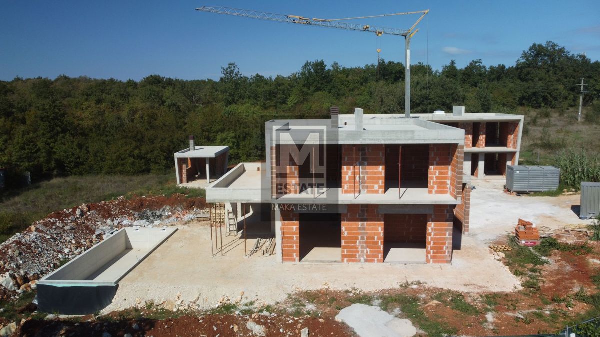 Parenzo, dintorni, villa moderna con piscina in costruzione!