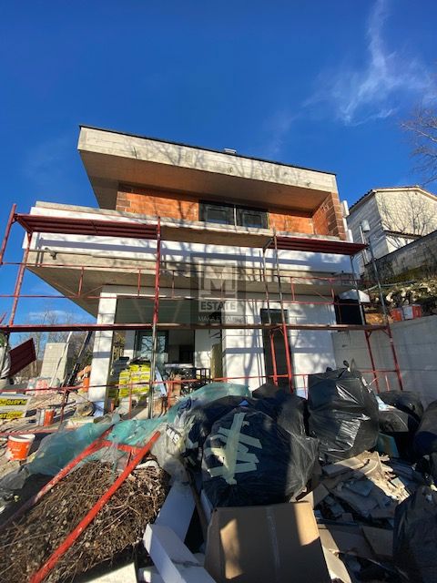 Parenzo, dintorni, Casa di lusso con vista mare