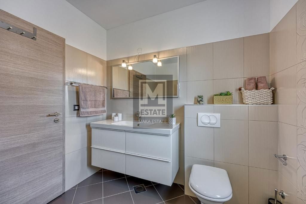 Parenzo, dintorni, ottima casa unifamiliare con piscina in un posto tranquillo!