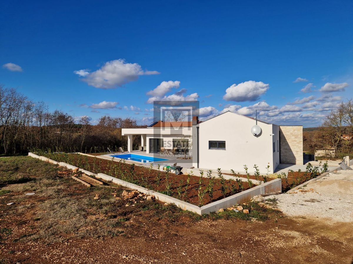 Rovigno, dintorni, Bella casa a un piano con piscina!