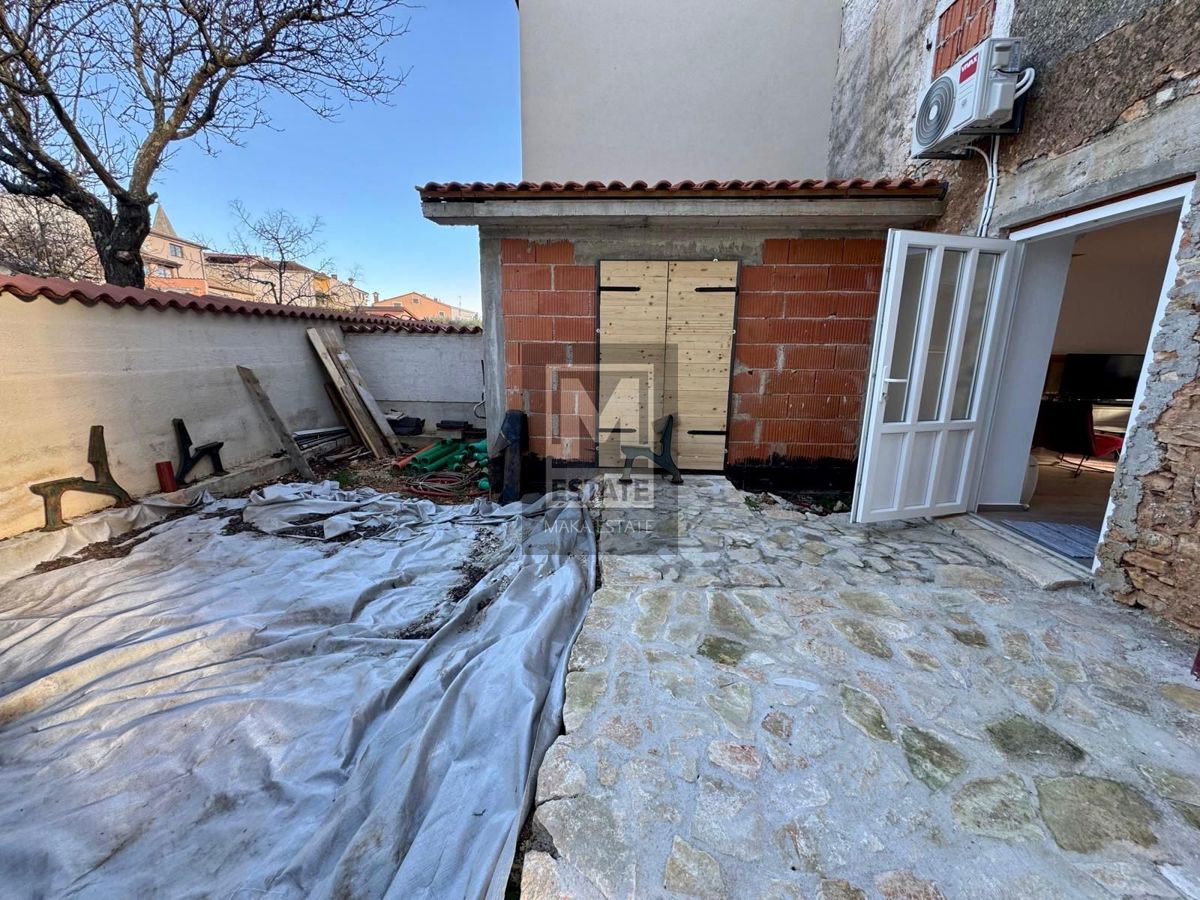 Parenzo, dintorni, casa con vista mare