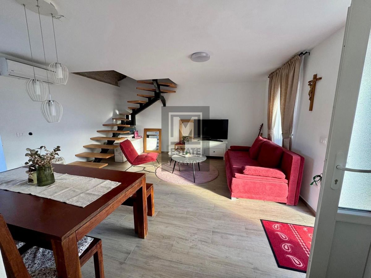 Parenzo, dintorni, casa con vista mare