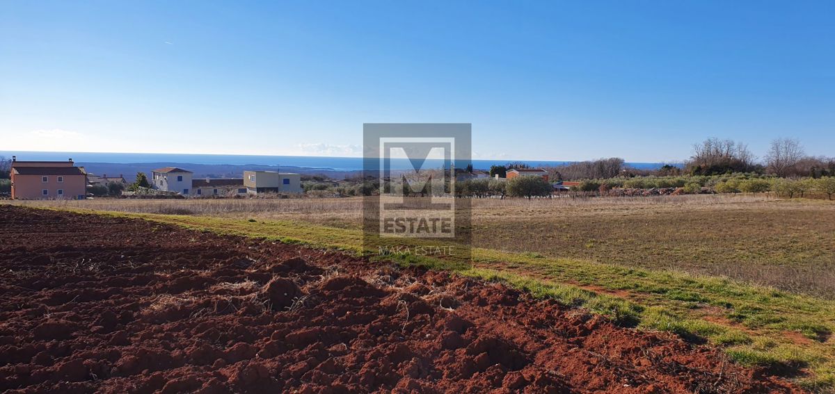 Parenzo, dintorni, terreno con vista mare