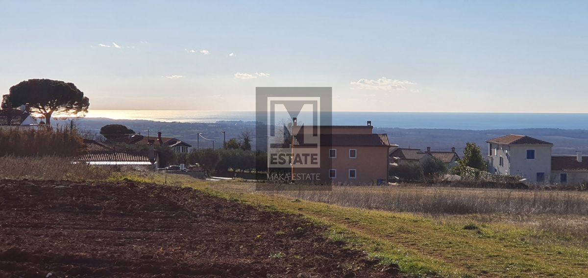 Parenzo, dintorni, terreno con vista mare