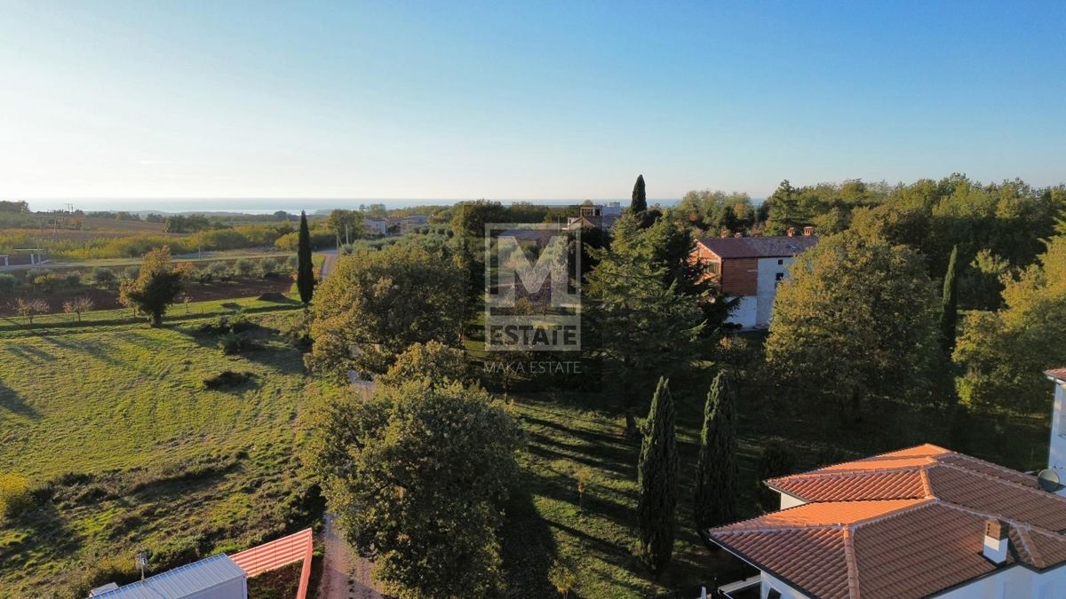 Castellier, dintorni, casa con piscina in un villaggio tranquillo
