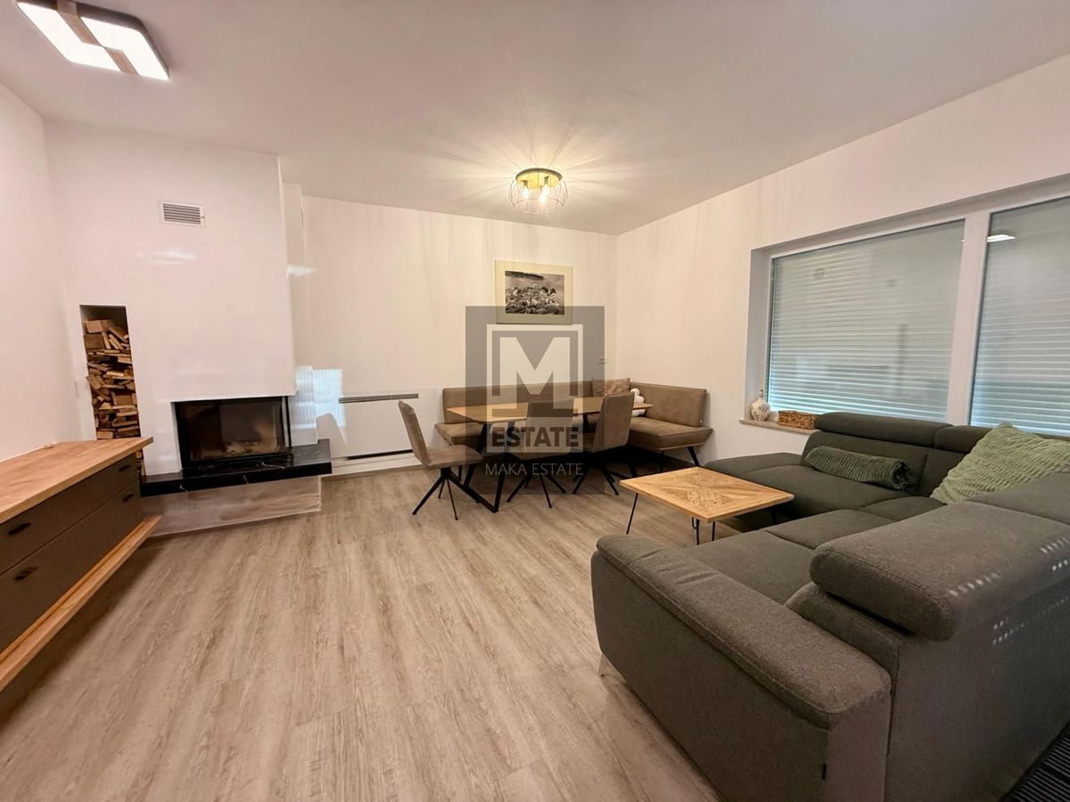 Castellier, dintorni, casa con piscina in un villaggio tranquillo