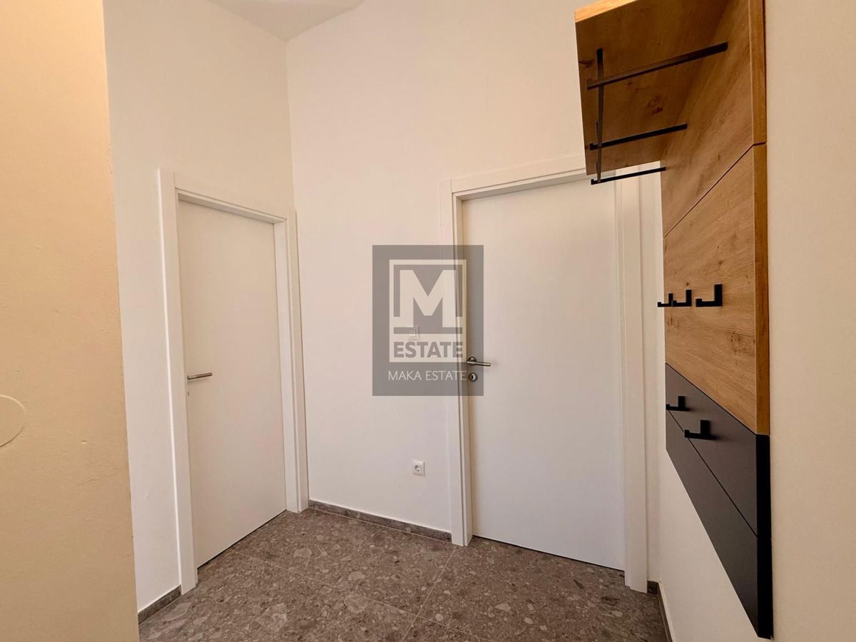 Castellier, dintorni, casa con piscina in un villaggio tranquillo