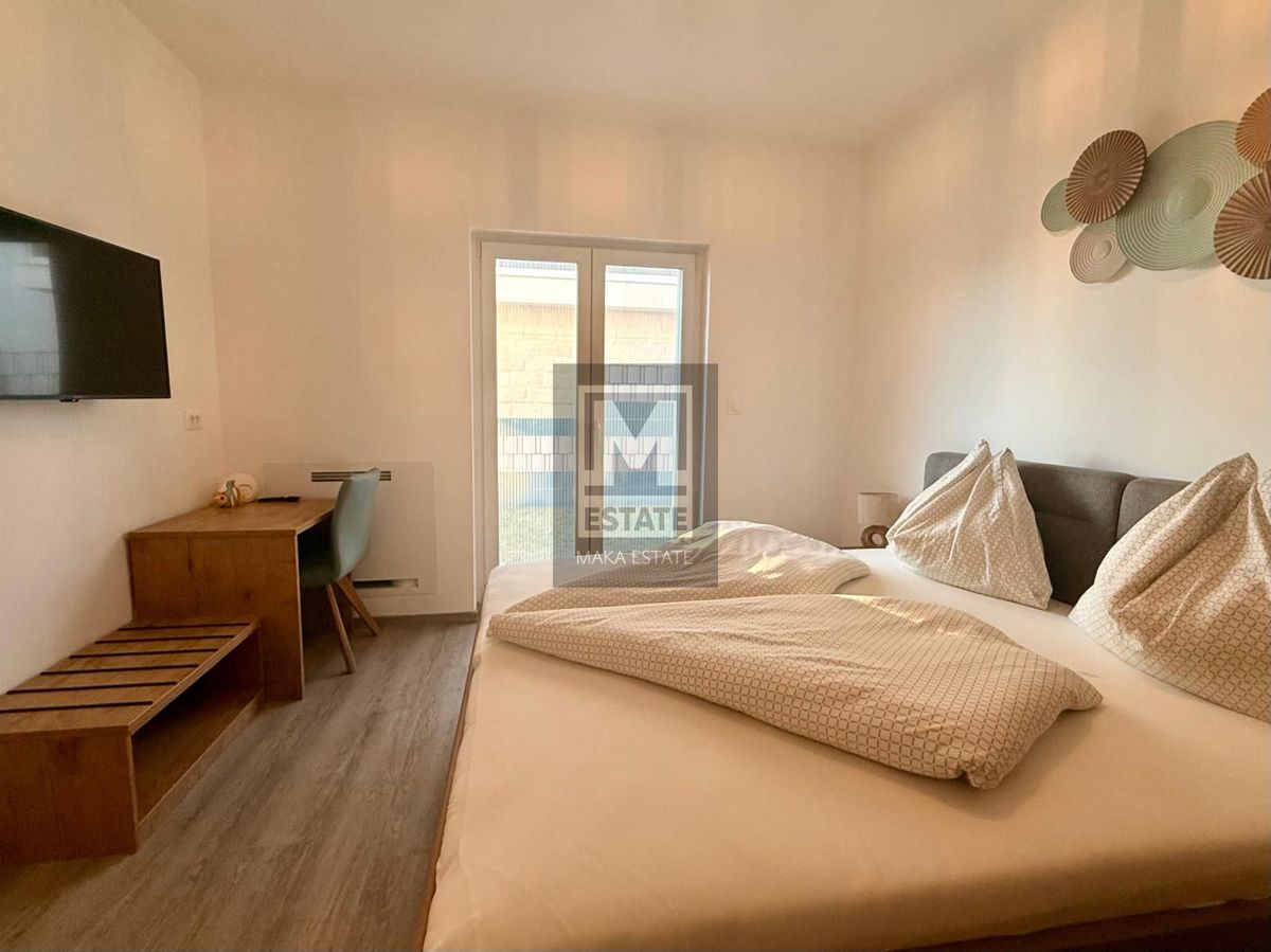 Castellier, dintorni, casa con piscina in un villaggio tranquillo