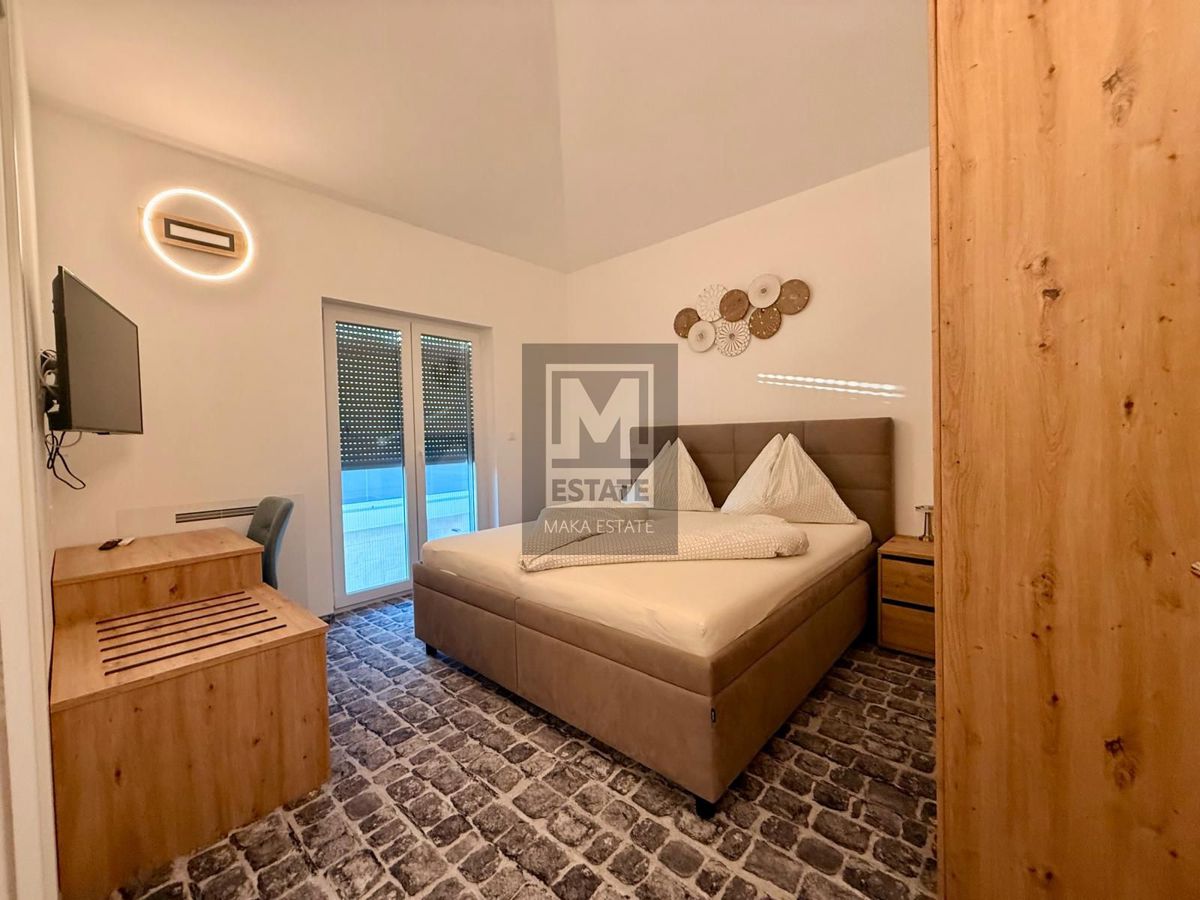 Castellier, dintorni, casa con piscina in un villaggio tranquillo