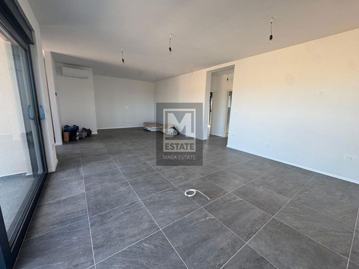 Parenzo, dintorni, attico di lusso in una nuova costruzione