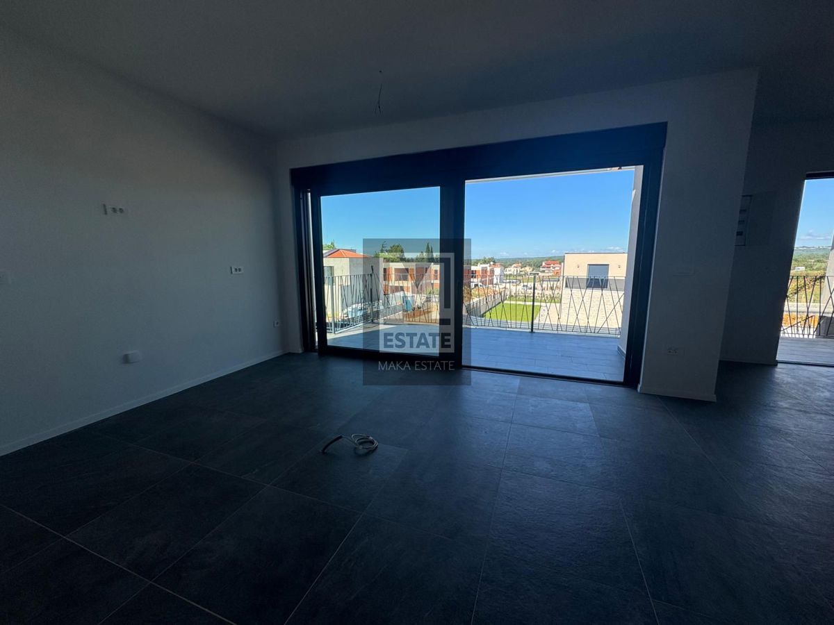 Parenzo, dintorni, attico di lusso in una nuova costruzione