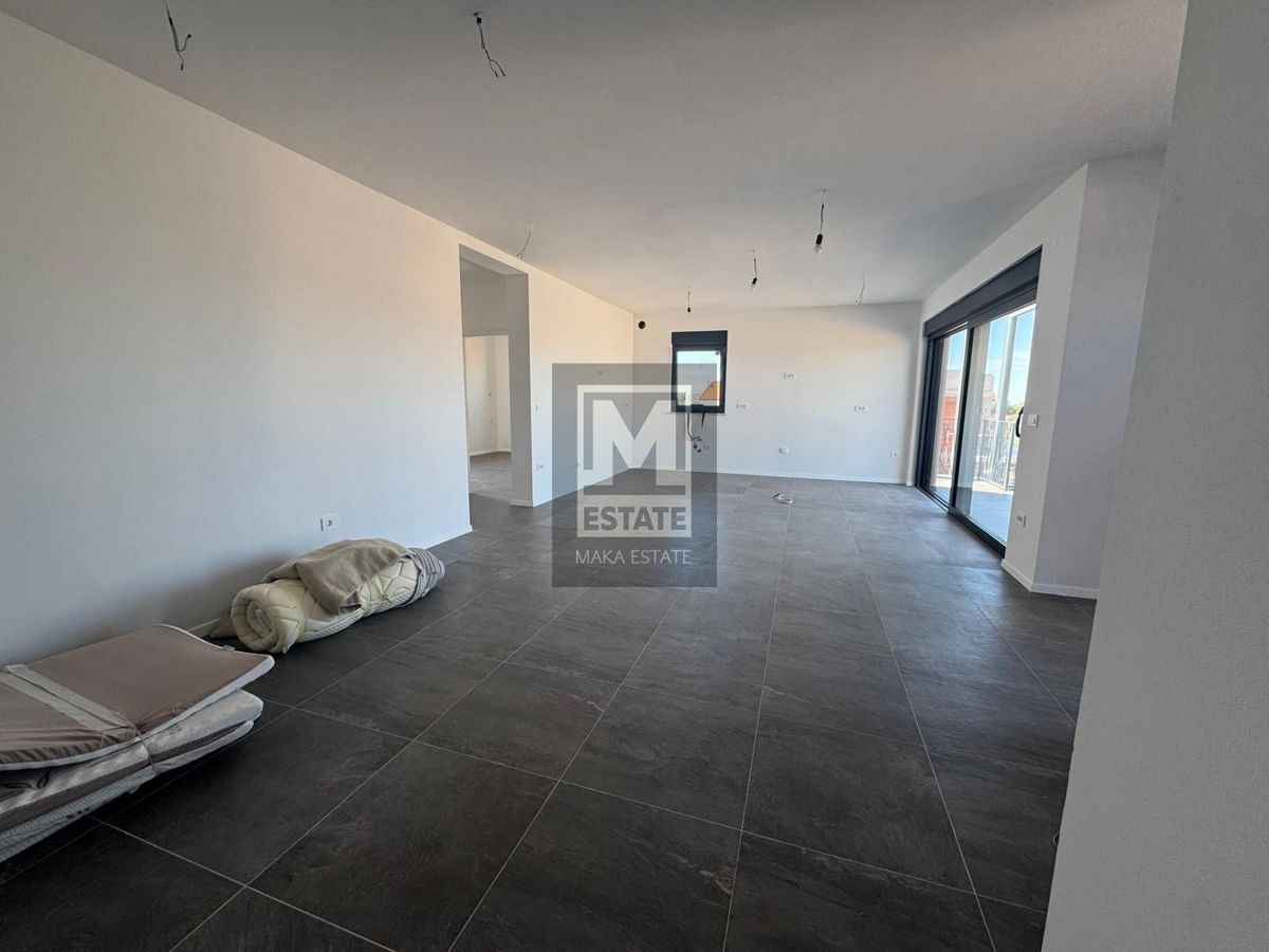 Parenzo, dintorni, attico di lusso in una nuova costruzione