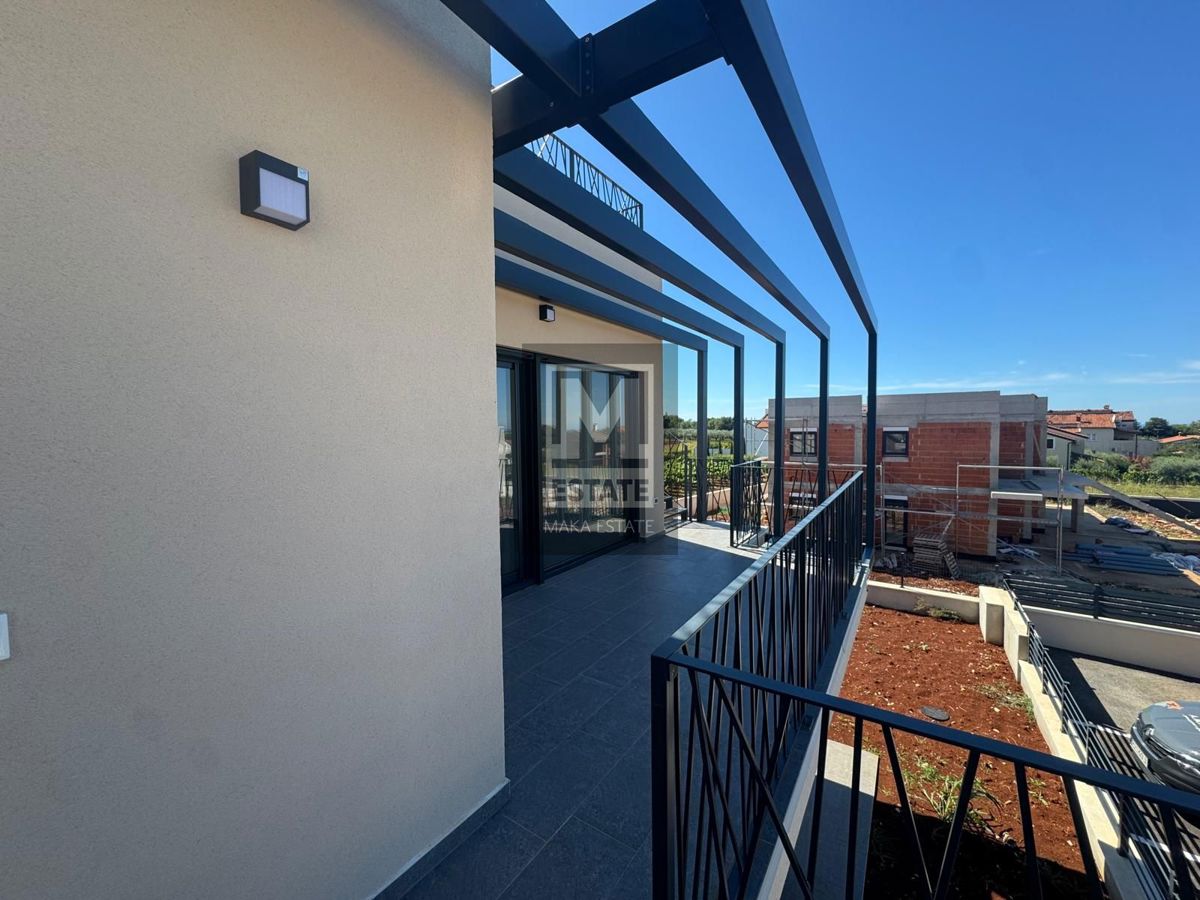 Parenzo, dintorni, attico di lusso in una nuova costruzione