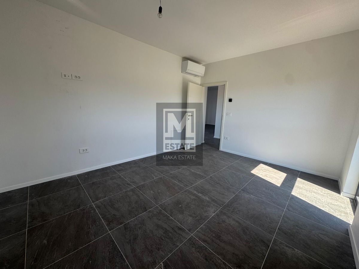 Parenzo, dintorni, attico di lusso in una nuova costruzione