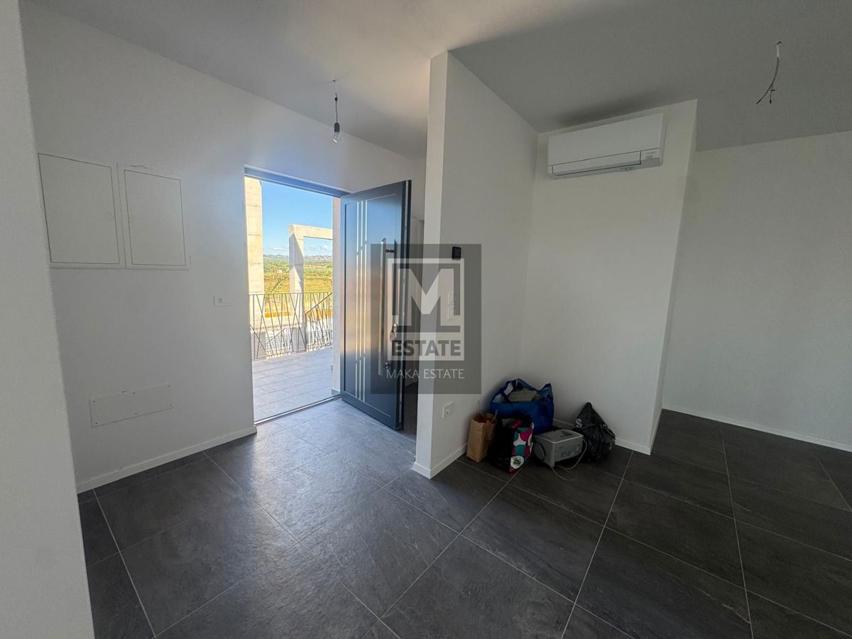 Parenzo, dintorni, attico di lusso in una nuova costruzione