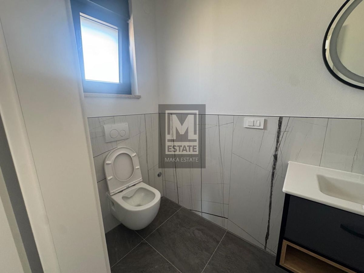 Parenzo, dintorni, attico di lusso in una nuova costruzione