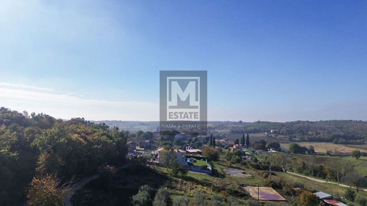 Parenzo, dintorni, terreno edificabile con vista mare!